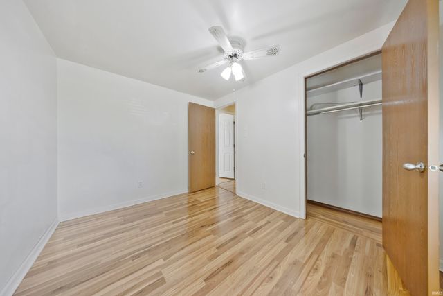 260 S Pyracantha Circle, Santa Claus, IN 47579