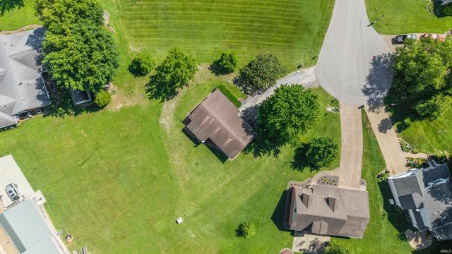 260 S Pyracantha Circle, Santa Claus, IN 47579