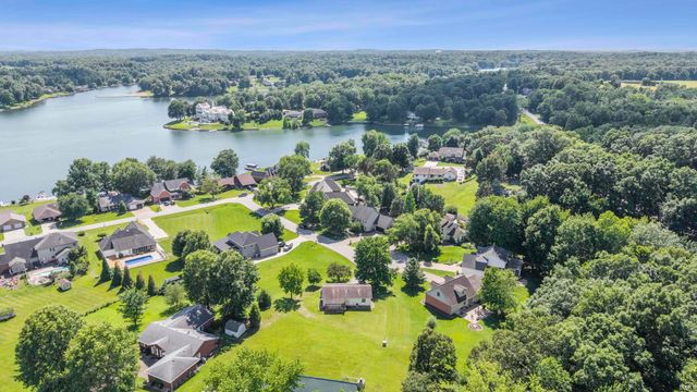 260 S Pyracantha Circle, Santa Claus, IN 47579