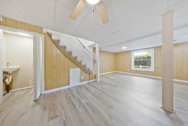 260 S Pyracantha Circle, Santa Claus, IN 47579