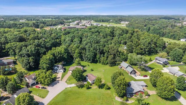 260 S Pyracantha Circle, Santa Claus, IN 47579