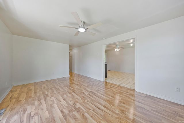 260 S Pyracantha Circle, Santa Claus, IN 47579