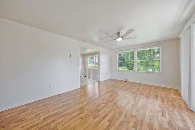 260 S Pyracantha Circle, Santa Claus, IN 47579