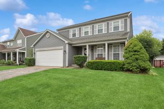 125 W Sprucewood Lane, Round Lake Beach, IL 60073