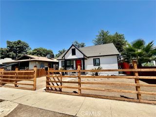 112 Woodrow Avenue, Bakersfield, CA 93308