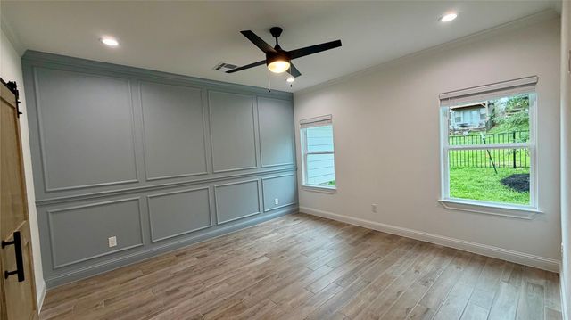 110 Cove Place Court, Conroe, TX 77356