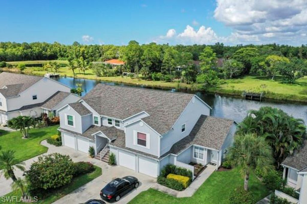 1566 Trafalgar LN # E102, Naples, FL 34116