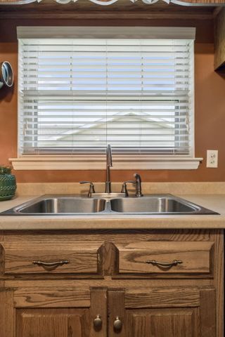 72 Milford Drive, Rossville, GA 30741
