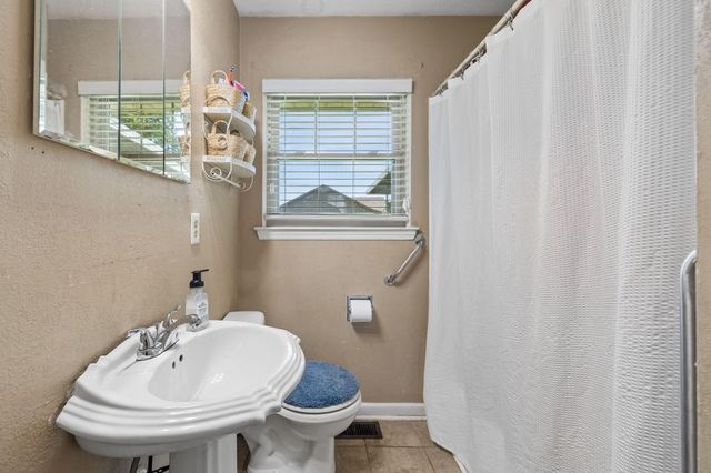 72 Milford Drive, Rossville, GA 30741