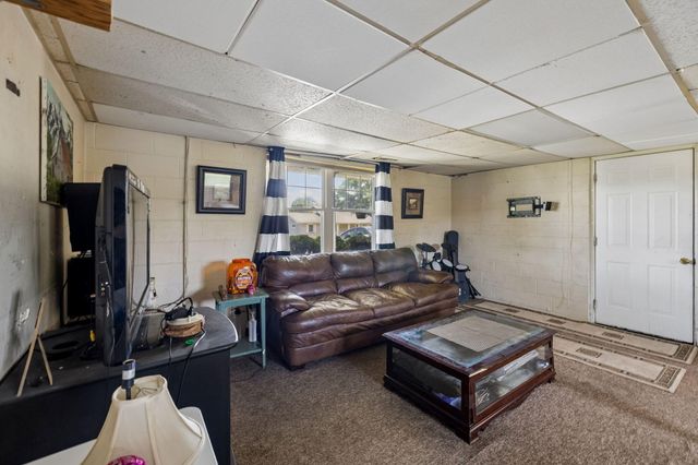 72 Milford Drive, Rossville, GA 30741