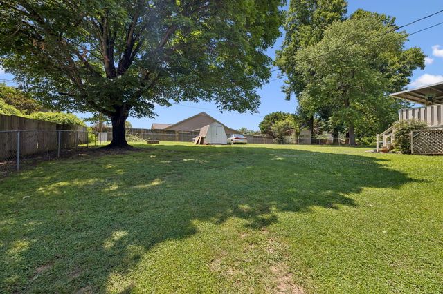 72 Milford Drive, Rossville, GA 30741