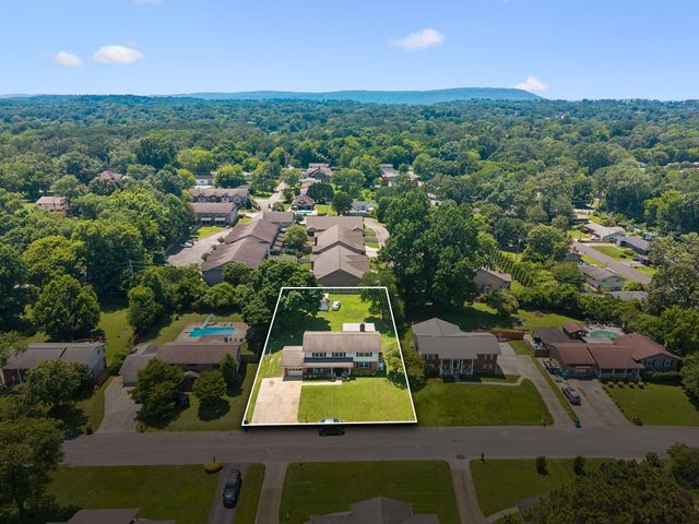 72 Milford Drive, Rossville, GA 30741