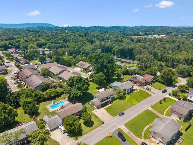 72 Milford Drive, Rossville, GA 30741