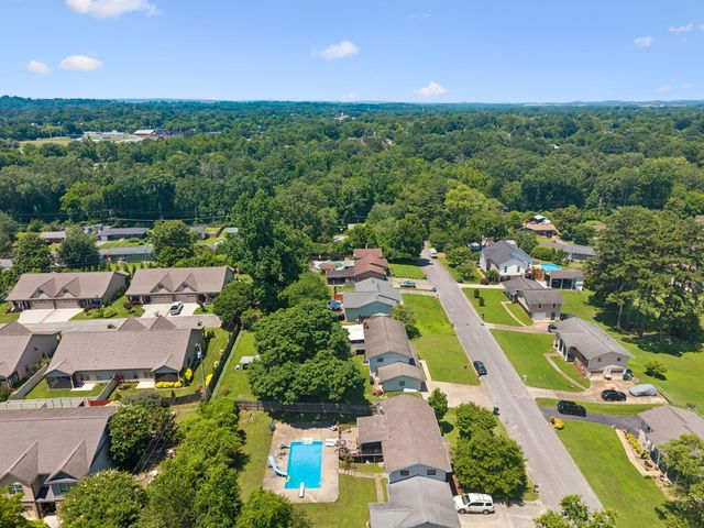 72 Milford Drive, Rossville, GA 30741