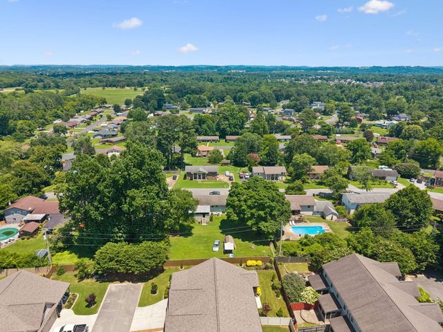 72 Milford Drive, Rossville, GA 30741
