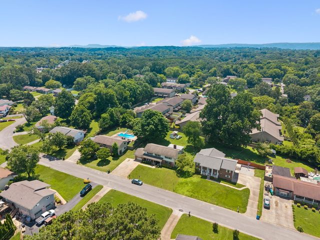 72 Milford Drive, Rossville, GA 30741