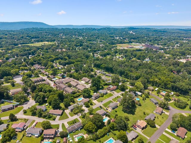 72 Milford Drive, Rossville, GA 30741