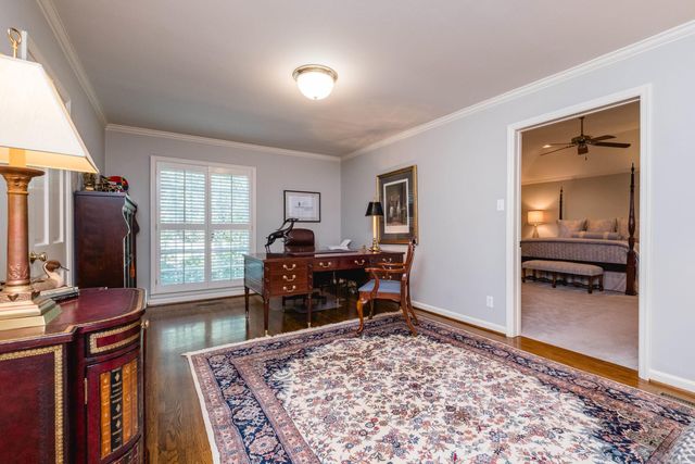 4 Hillandale Drive, Little Rock, AR 72227