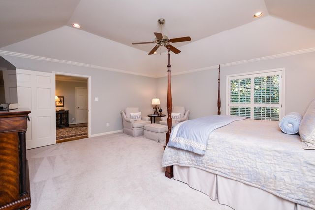 4 Hillandale Drive, Little Rock, AR 72227