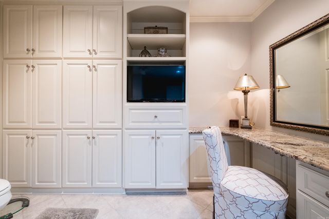 4 Hillandale Drive, Little Rock, AR 72227