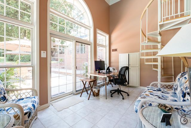 4 Hillandale Drive, Little Rock, AR 72227