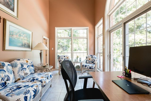 4 Hillandale Drive, Little Rock, AR 72227