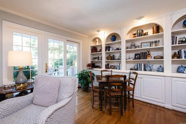 4 Hillandale Drive, Little Rock, AR 72227