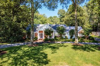 4 Hillandale Drive, Little Rock, AR 72227