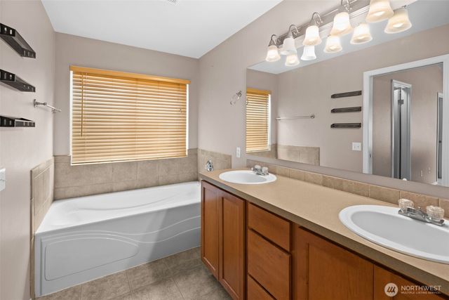 19219 205th Street E, Orting, WA 98360