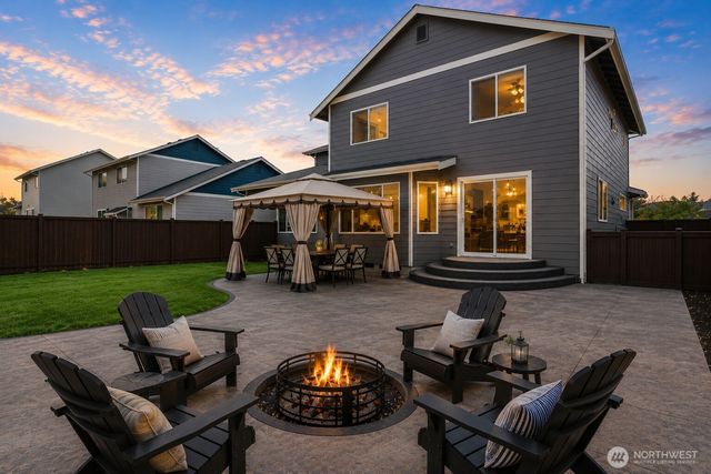 19219 205th Street E, Orting, WA 98360