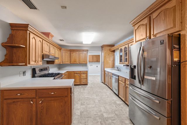 8 Lott Purvis Rd., Hattiesburg, MS 39401