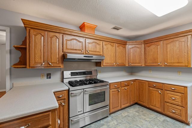 8 Lott Purvis Rd., Hattiesburg, MS 39401