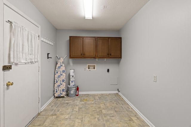 8 Lott Purvis Rd., Hattiesburg, MS 39401