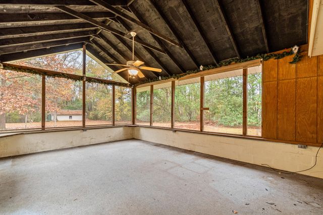 8 Lott Purvis Rd., Hattiesburg, MS 39401