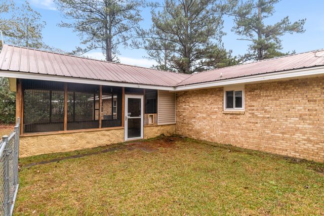 8 Lott Purvis Rd., Hattiesburg, MS 39401