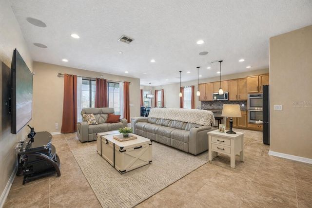 901 FOUNTAIN COIN LOOP, Orlando, FL 32828