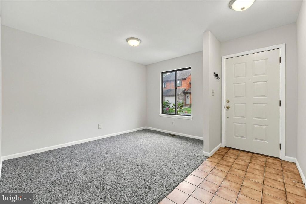 326 WINDING WAY, KING OF PRUSSIA, PA 19406 — photo 2