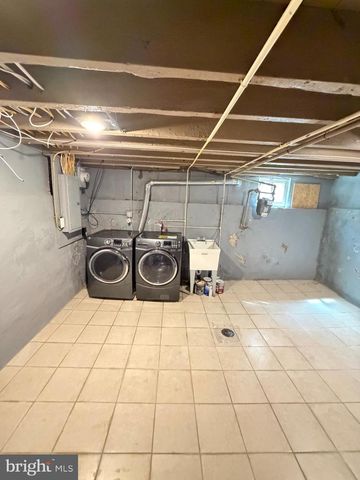 709 S WARNOCK ST, Philadelphia, PA 19147
