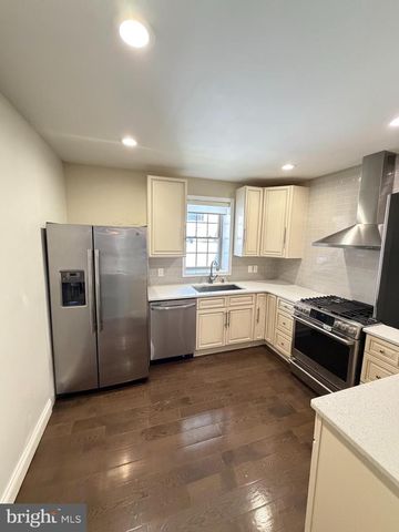 709 S WARNOCK ST, Philadelphia, PA 19147