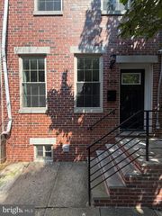 709 S WARNOCK ST, Philadelphia, PA 19147
