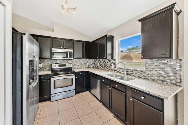 120 FLATFISH COURT, Kissimmee, FL 34759