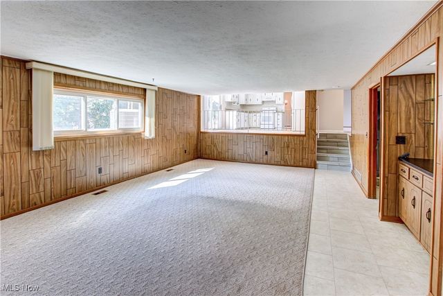 3225 Helen Drive, North Royalton, OH 44133