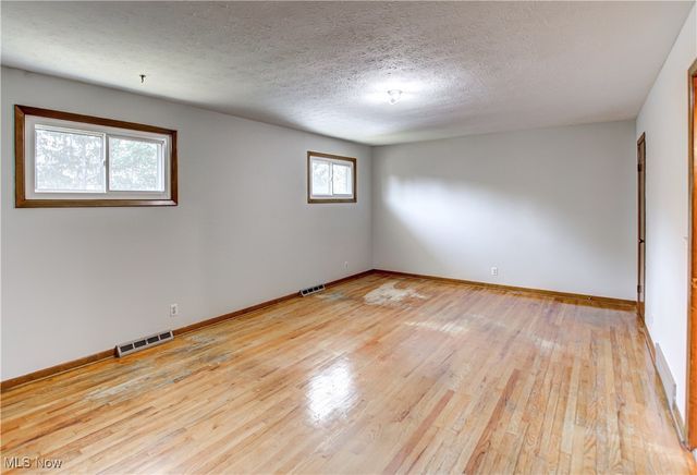 3225 Helen Drive, North Royalton, OH 44133