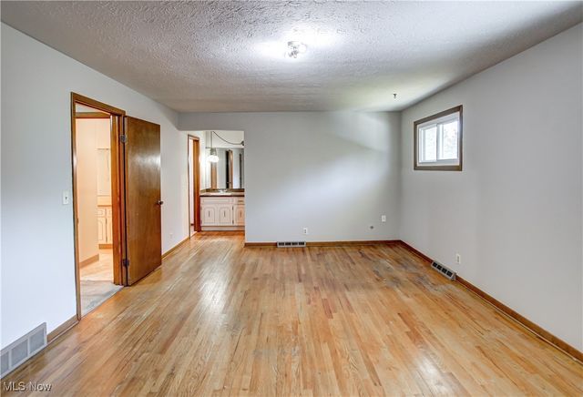 3225 Helen Drive, North Royalton, OH 44133