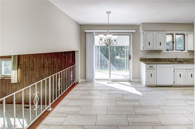 3225 Helen Drive, North Royalton, OH 44133