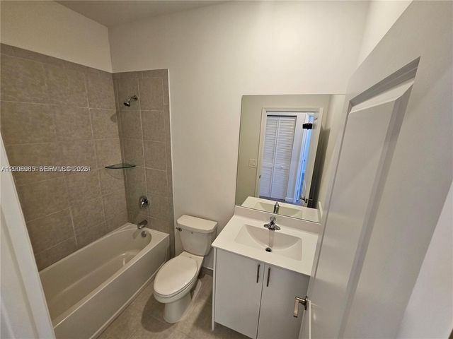 11816 SW 247th Ter, Homestead, FL 33032