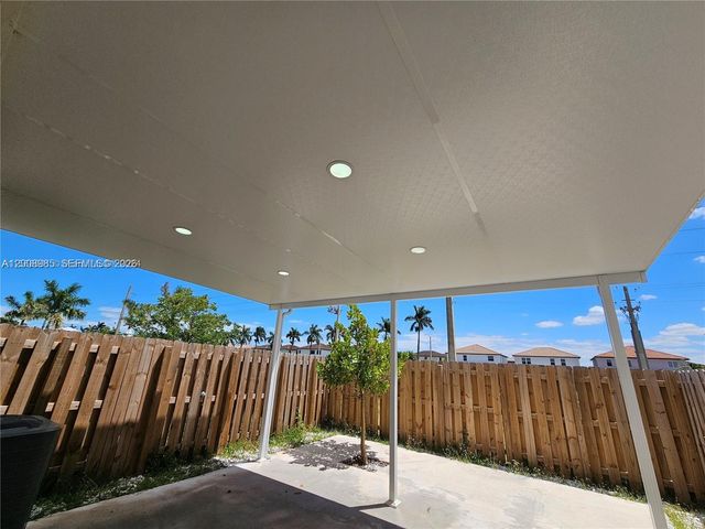 11816 SW 247th Ter, Homestead, FL 33032