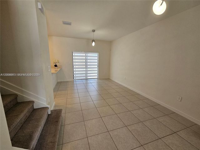 11816 SW 247th Ter, Homestead, FL 33032