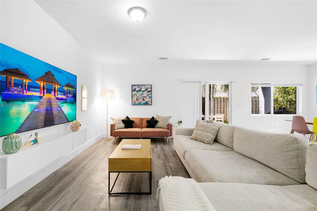 1123 NE 23rd Ter 1123, Pompano Beach, FL 33062