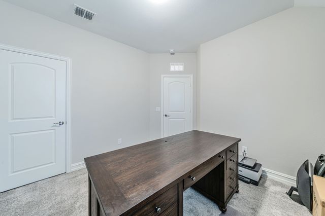 1048 Pinnacle Breeze Drive, Fort Worth, TX 76052